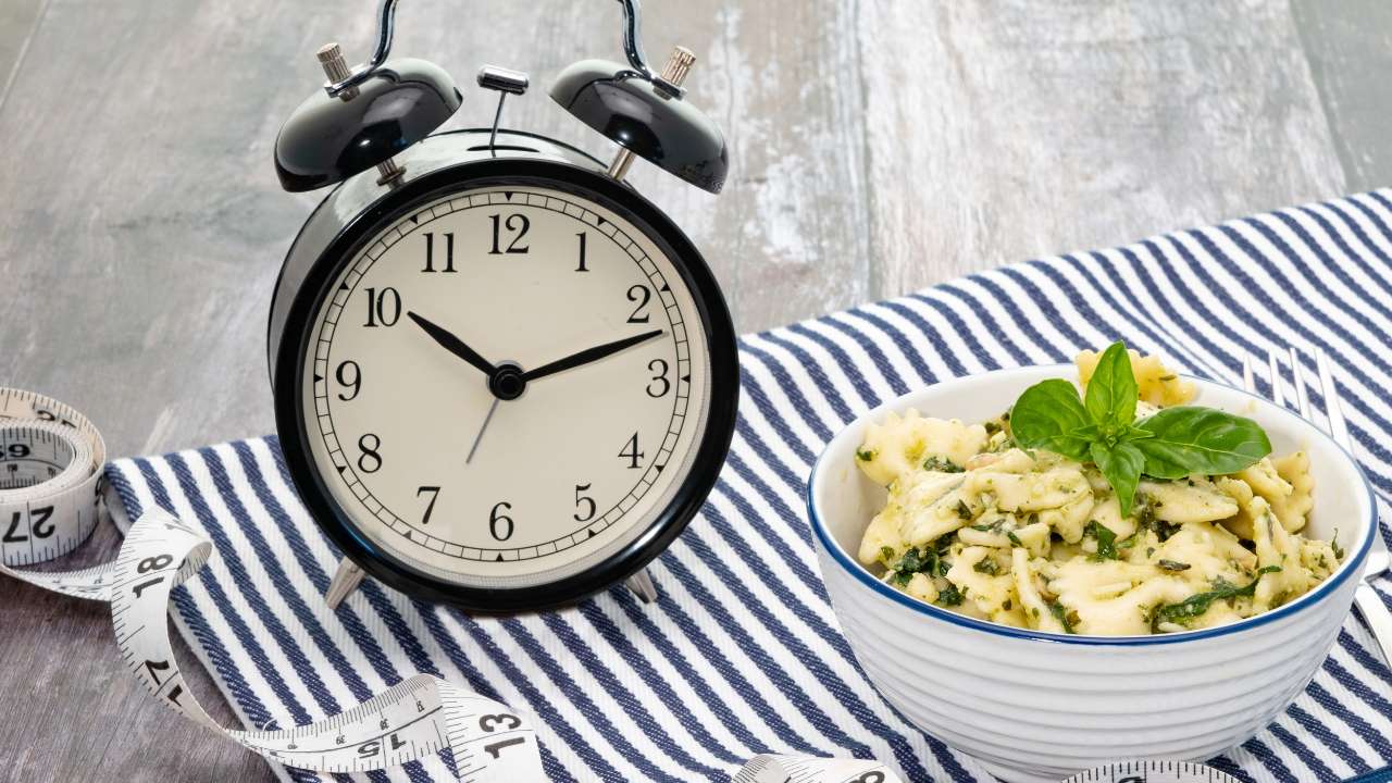 Eating within a 10-hour window